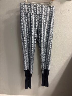 Snake Print Leggings with Black Cuff